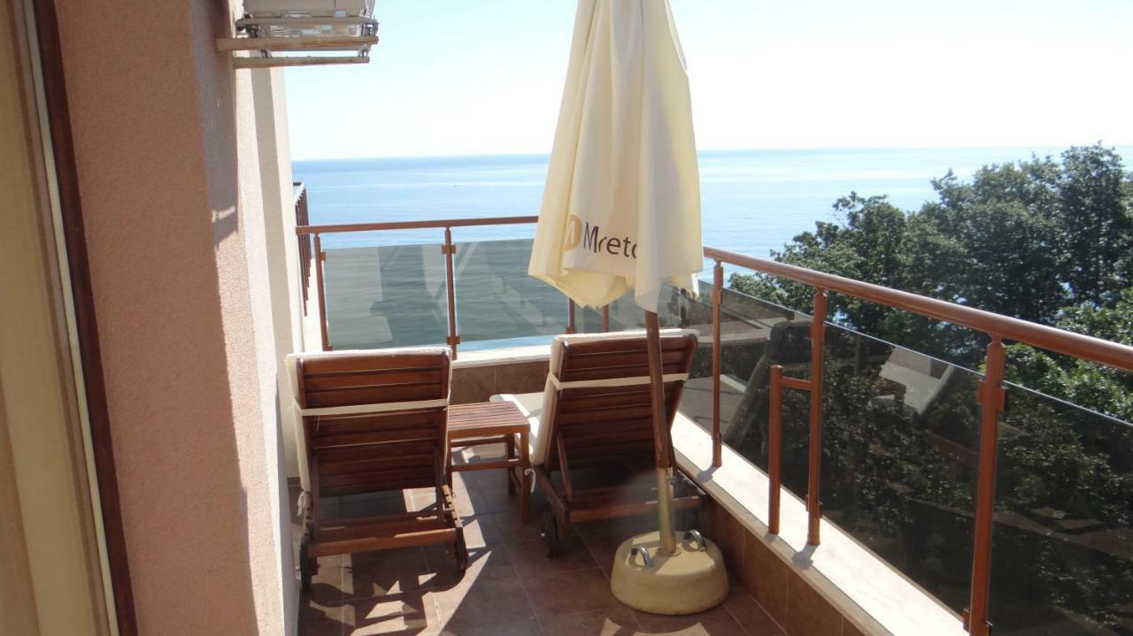 Moreto Seaside Aparthotel Obzor Exterior photo